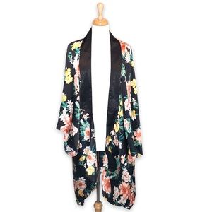NWT Love Plus Size Kimono Floral Black Open Never Worn 1X